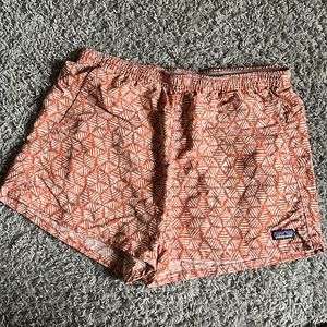 Patagonia Women’s Baggies size M